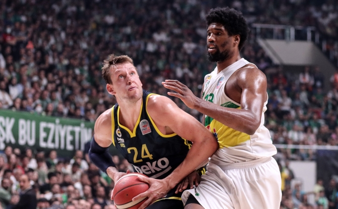 Fenerbah�e Beko, yar� finale y�kseldi