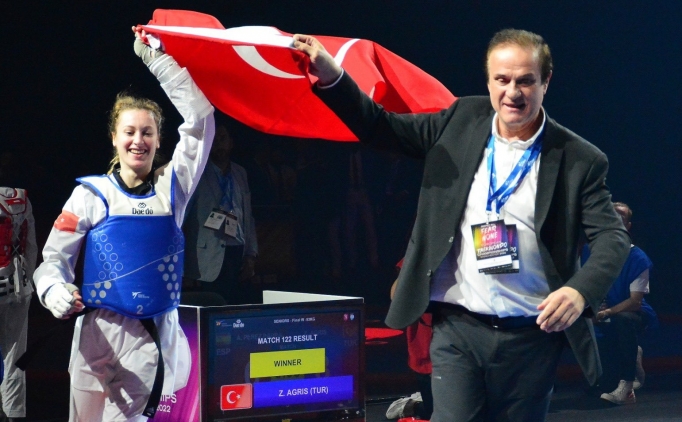 Tekvandoda madalyalar ya�mur gibi!