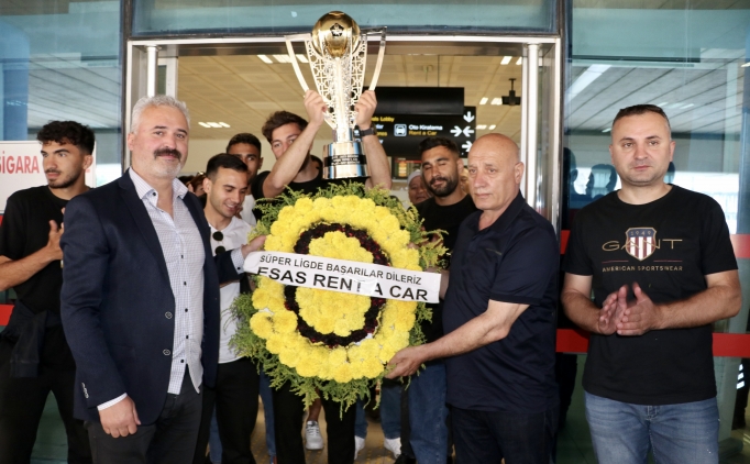 S�per Lig'e y�kselen �stanbulspor'un kupas� Trabzon'da