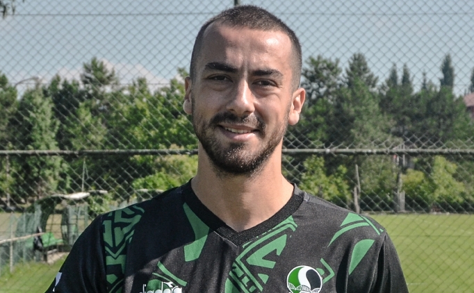 Sakaryaspor yeni transferini a��klad�