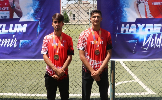 D�nya �ampiyonas� zaferi sonras� Batmanl� sporcular �d�l