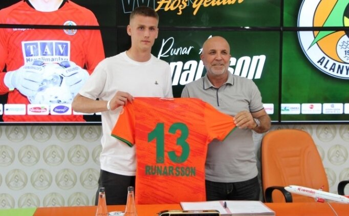 Alanyaspor, kalecisini Arsenal'de buldu