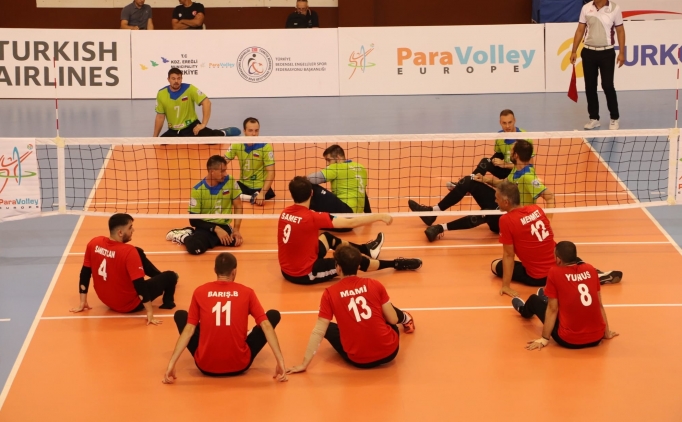 Oturarak Voleybol G�m�� Ligi'nin a��l�� t�reni yap�ld�