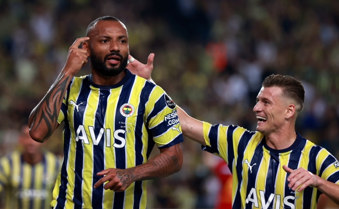 Kad�k�y'de golc�lerin gecesi