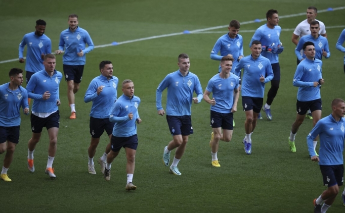 Dinamo Kiev, F.Bah�e haz�rl�klar�n� tamamlad�