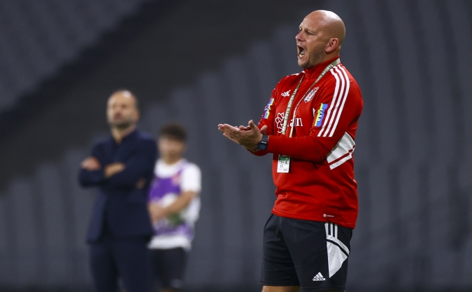 Be�ikta�'ta kul�bede Adam Murray g�rev yapt�