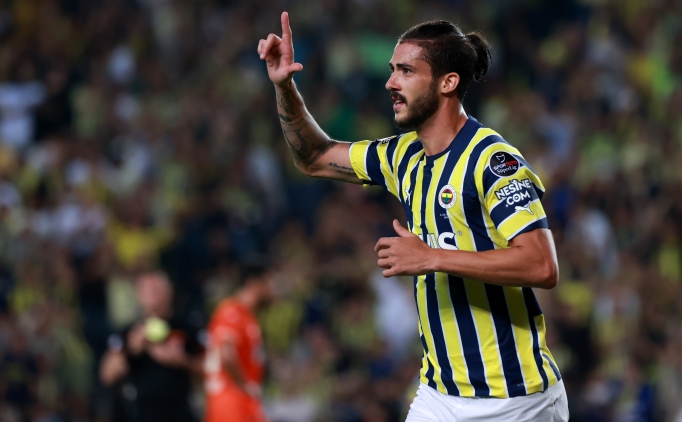 Fenerbahe'de Gustavo Henrique herkesi susturdu