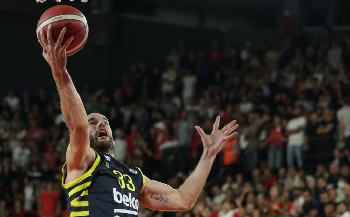 Fenerbahçe'den Karşıyaka'ya 11 sayı fark