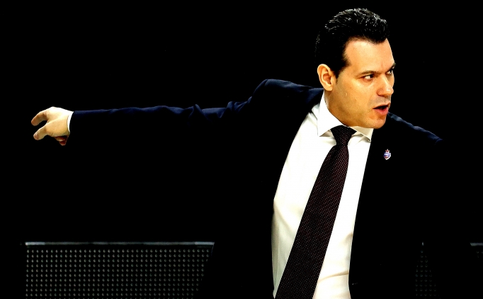 Fenerbah�e geri say�mda: Dimitris Itoudis