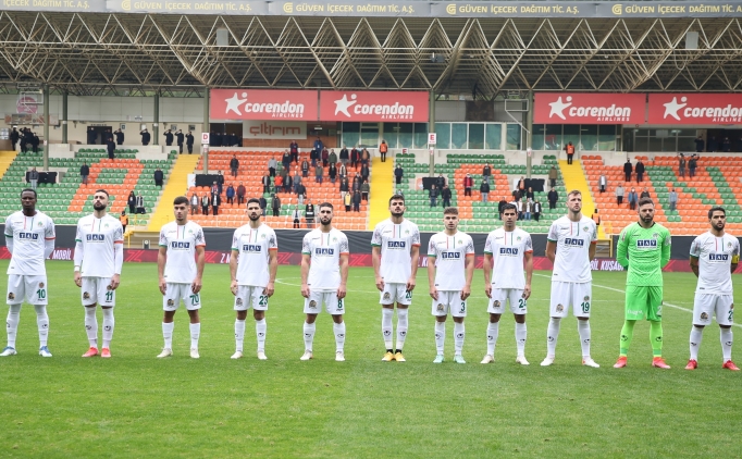 Aytemiz Alanyaspor'da 13 pozitif vaka!