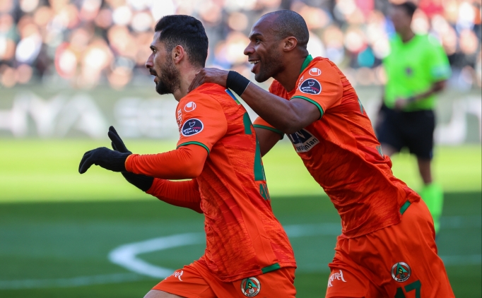 Galatasaray'da kiral�klar geri d�n�yor