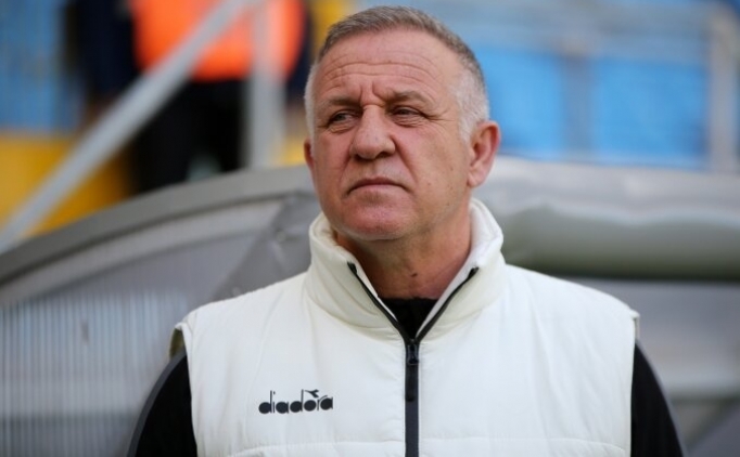 Mesut Bakkal: 'Ligde kalmay� garantilemek �ok g�zel'