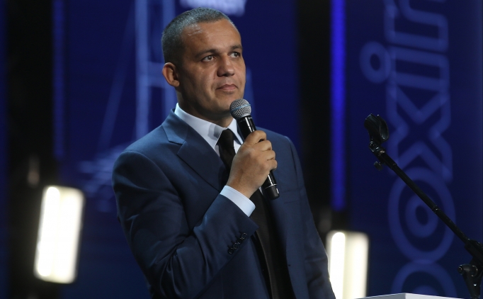 Uluslararas� Boks Birli�inde ba�kanl��a yeniden Kremlev se�ildi