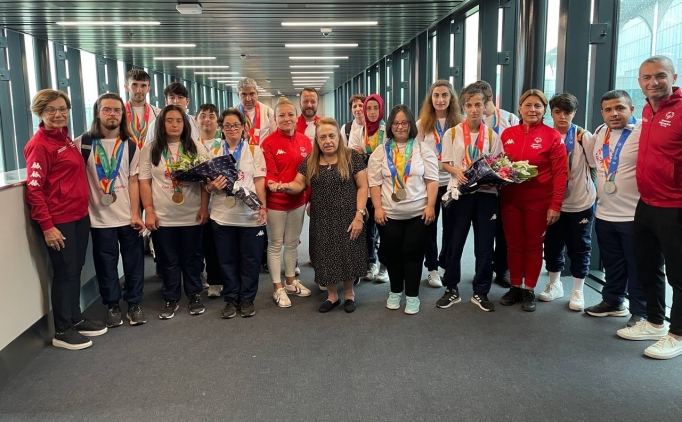 21 madalyayla yurda dndler