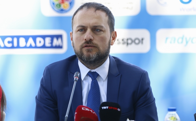 Modern pentatlonda 'Paris umudu'