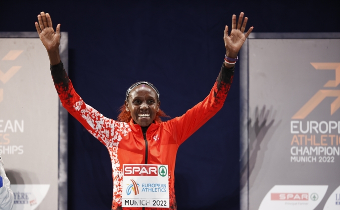 Yasemin Can, M�nih'te tarih yazd�