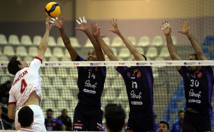 Halkbank, Tokat deplasman�nda set vermedi