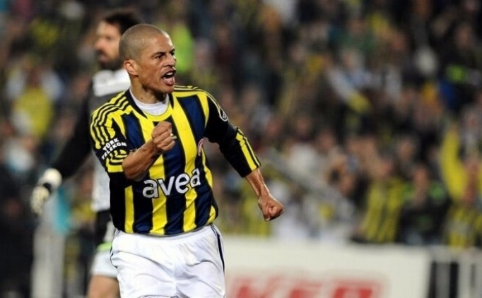 Alex de Souza'dan Fenerbahe paylam!