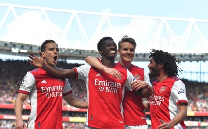 Arsenal, galibiyetle kapatt�!