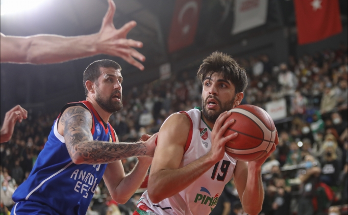 Anadolu Efes, deplasmanda Pnar Karyaka'ya yenildi!