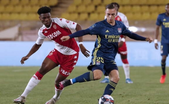 Real Madrid'in orta saha i�in hedefi: Tchouameni!