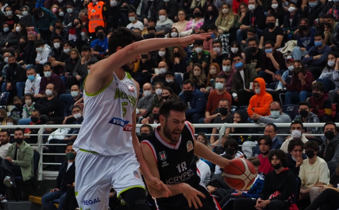 Be�ikta�, deplasmanda 5 say�yla kaybetti