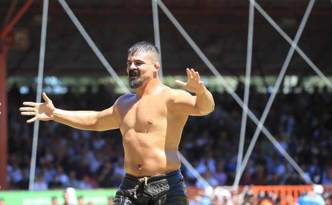 ��te K�rkp�nar'da kazanan ba�pehlivan