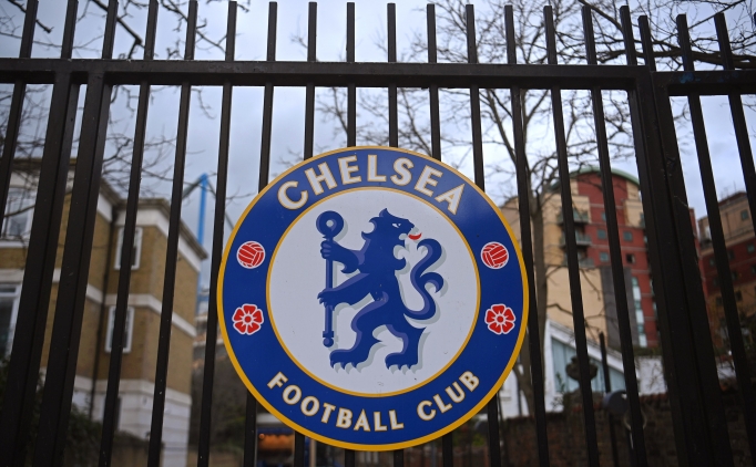 Chelsea'de sular durulmuyor