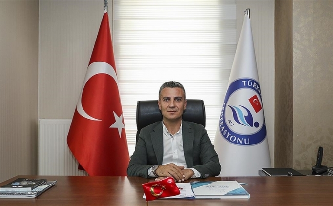 Erkan Yal��n: '�ocuklar�m�z tarihe damga vuruyor'