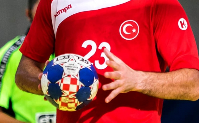 20 Ya Alt Hentbol Erkek Milli Takm, kampa girecek