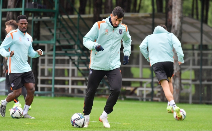 Medipol Ba�ak�ehir, Antalya kamp�n� tamamlad�