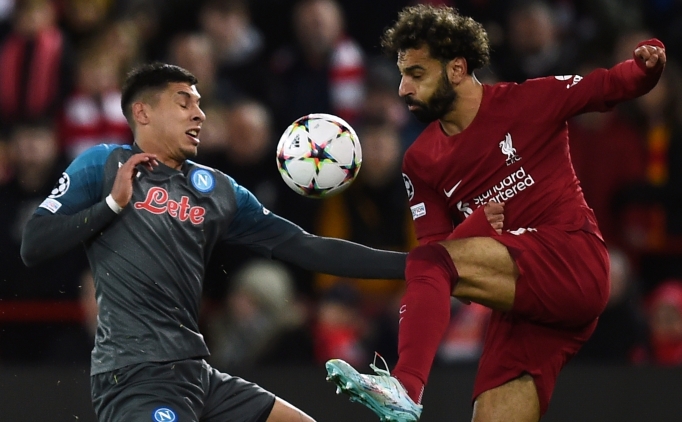 Liverpool Napoli'ye deplasmanda ac�mad�