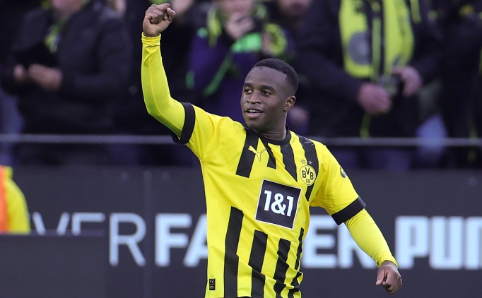Bundesliga'da Moukoko �ov!