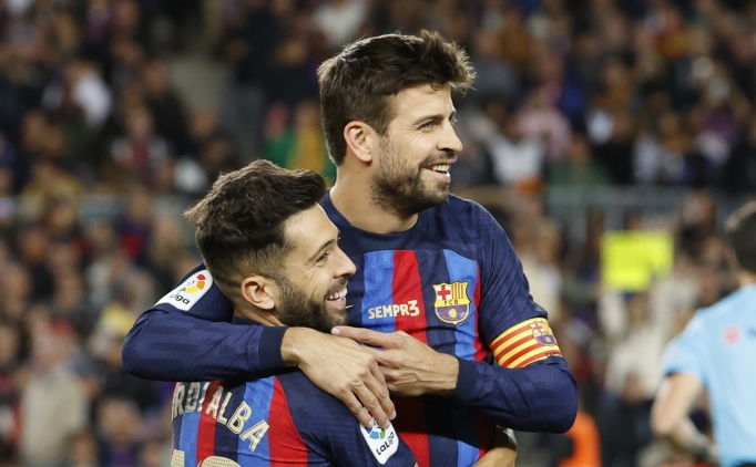 Pique b�rakt�, Barcelona kazand�