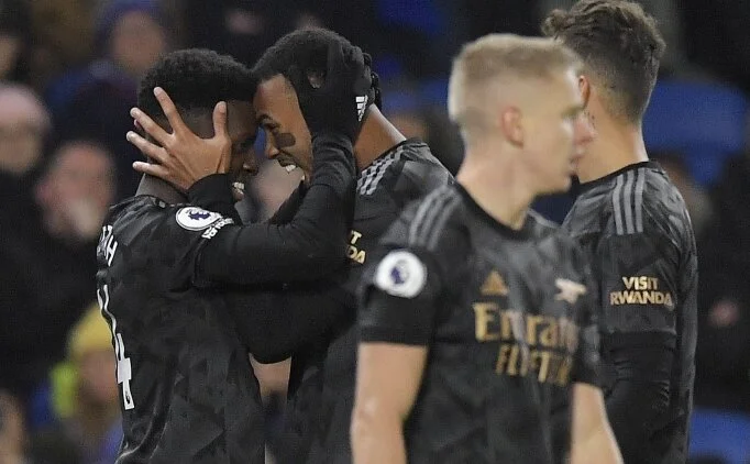 Arsenal kazand� ve M.City ile fark� a�t�!