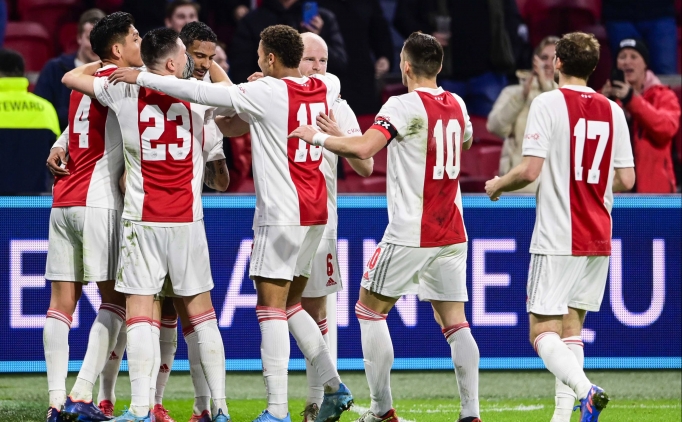 Ajax'ta skandallar bitmiyor!