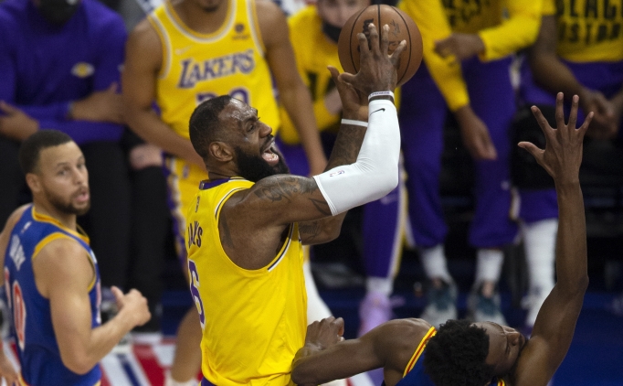 LeBron James, NBA tarihine ge�ti!