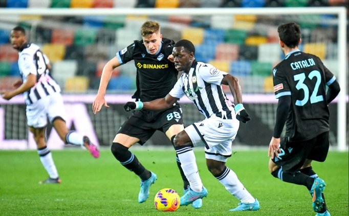 Tolgay oynad�; Udinese ve Lazio yeni�emedi