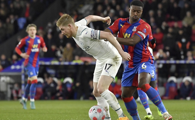 Manchester City deplasmanda a��r yara ald�