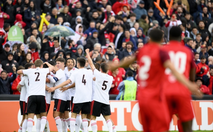 UEFA Gen�lik Ligi'nde �ampiyon Benfica