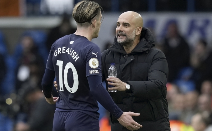 Manchester City, Leeds'i 4 golle bozguna u�ratt�