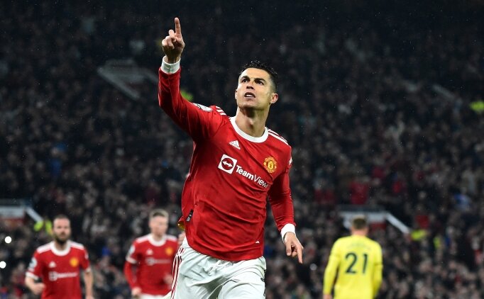 Berbatov: 'Ronaldo'ya sayg� g�stermek zorundas�n�z'