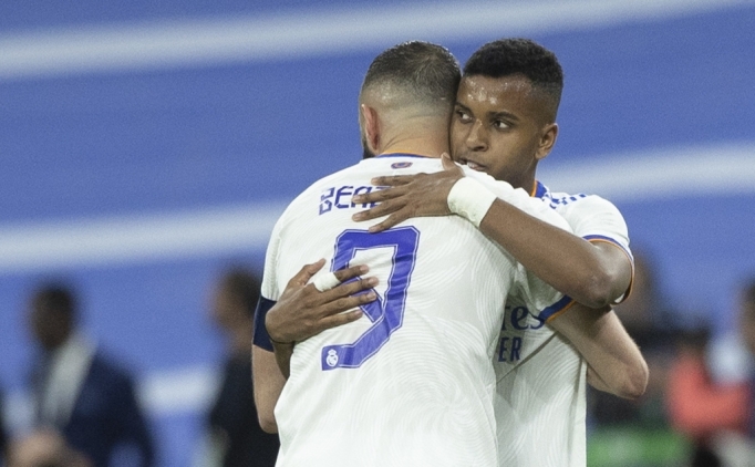 Real Madrid, iki dakikada geri d�nd�, final geldi!