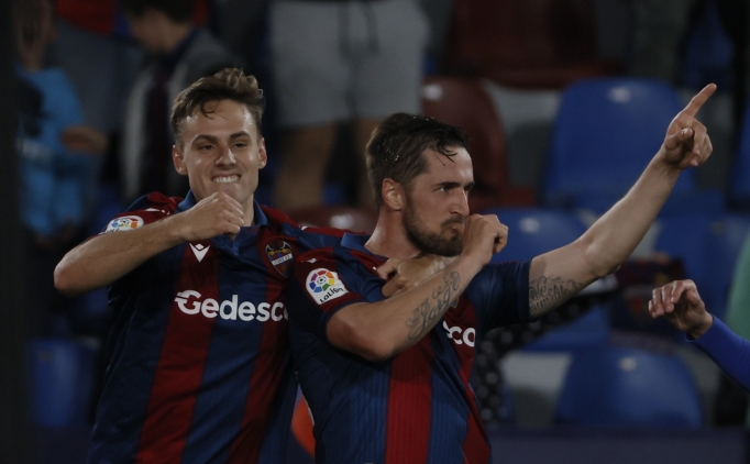 Levante, umutlar�n� art�rd�!