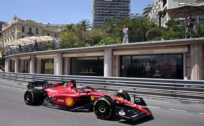 Monaco'da pole ev sahibi Leclerc'in!