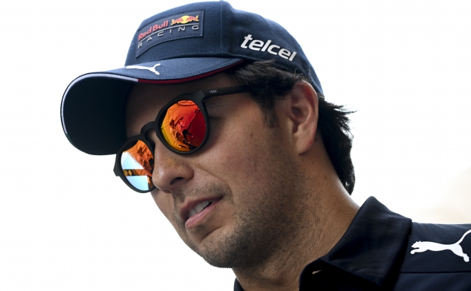 Sergio Perez, Red Bull ile s�zle�me uzatt�