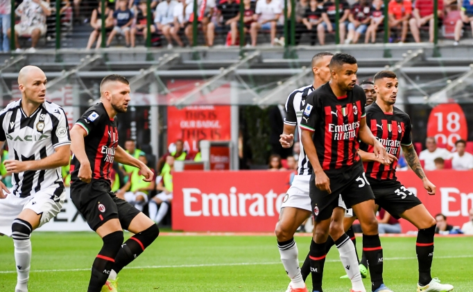 Milan, 4 goll zaferle balad