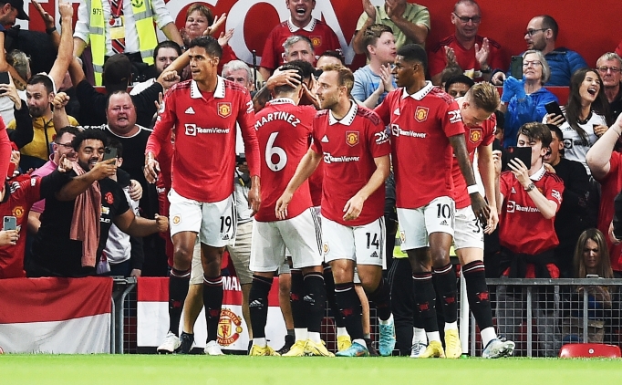 Derbide kazanan Manchester United oldu