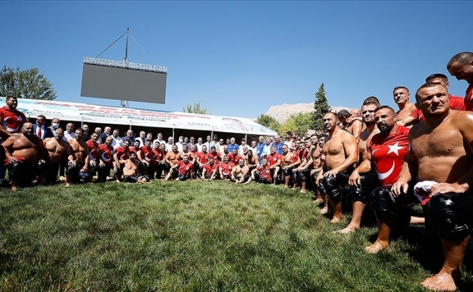 'T�rk'�n ilk er meydan�' Elmal�'da g�re� heyecan�