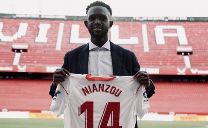 Sevilla yeni stoperini resmen duyurdu!